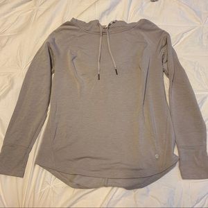 Workout pullover